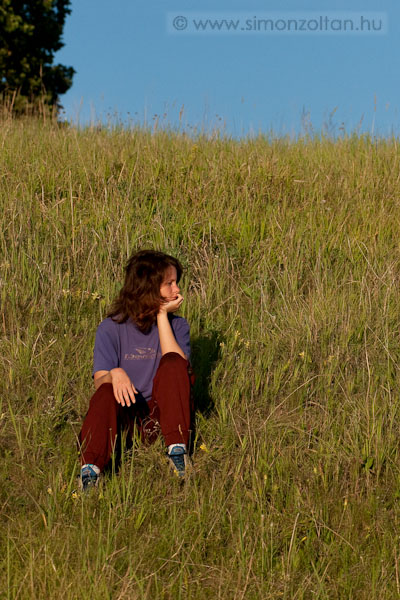 20070616_werk_0006.JPG - A menyasszonyom �pp az el�z� k�pen l�v� r�kakotor�kot figyeli. N�ha �t is ki tudom csalni magammal.A megfigyel�sn�l fontos, hogy el�sz�r is biztos t�volb�l tegy�k, a sz�ir�nyra mindig figyelj�nk �s j� takar�sunk legyen. Ez ut�bbi ugyan a k�pen nem l�tszik, de volt.